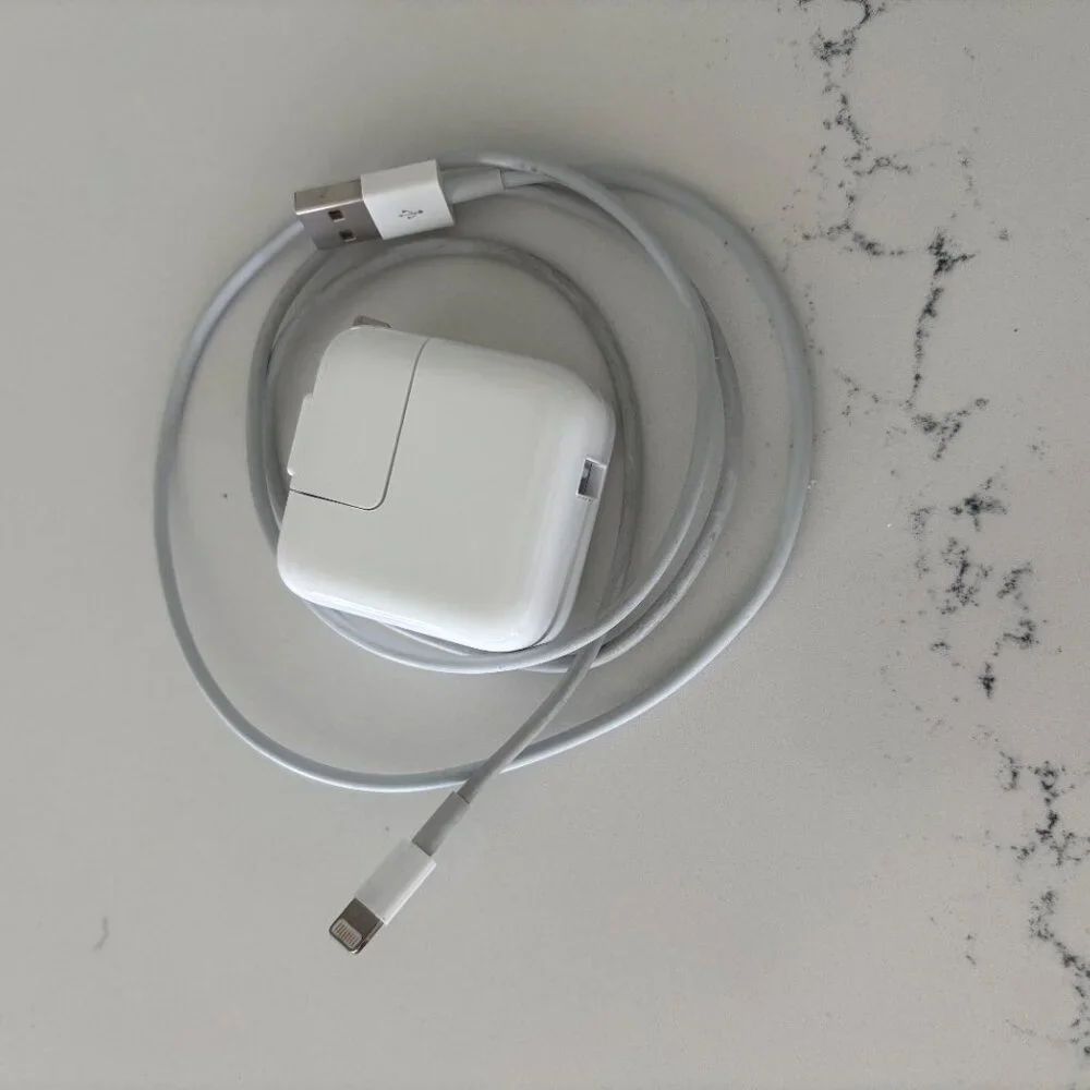 iPad - 6th Generation - with case & charging cord